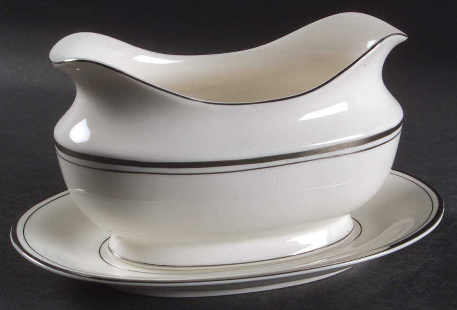 Classic Platinum Gravy Boat & Underplate by Mikasa-1
