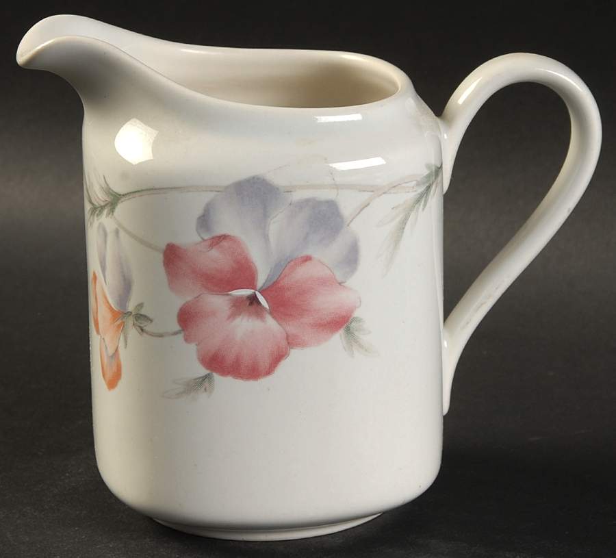 Clinging Vines Creamer by Mikasa-1