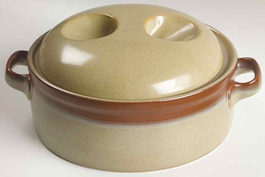 Country Cabin 3 Quart Round Covered Casserole by Mikasa-1