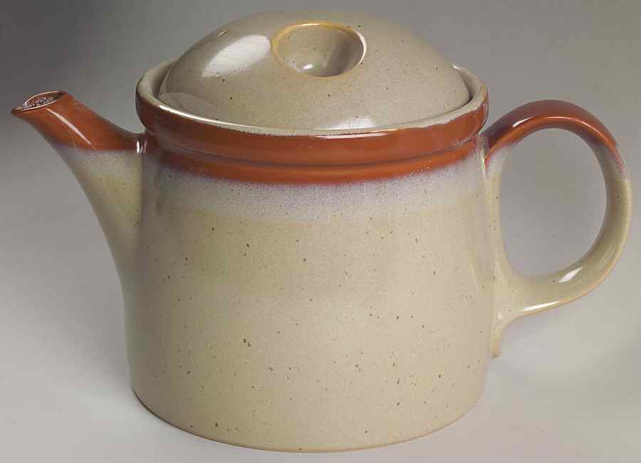Country Cabin Teapot & Lid by Mikasa-1