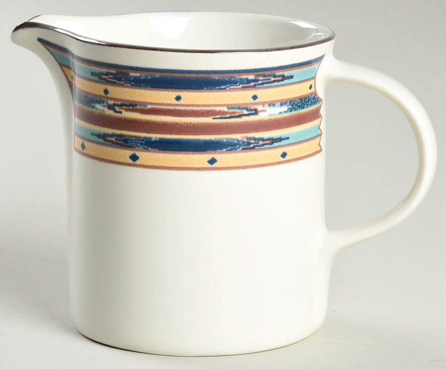 Color Circuit Creamer by Mikasa-1