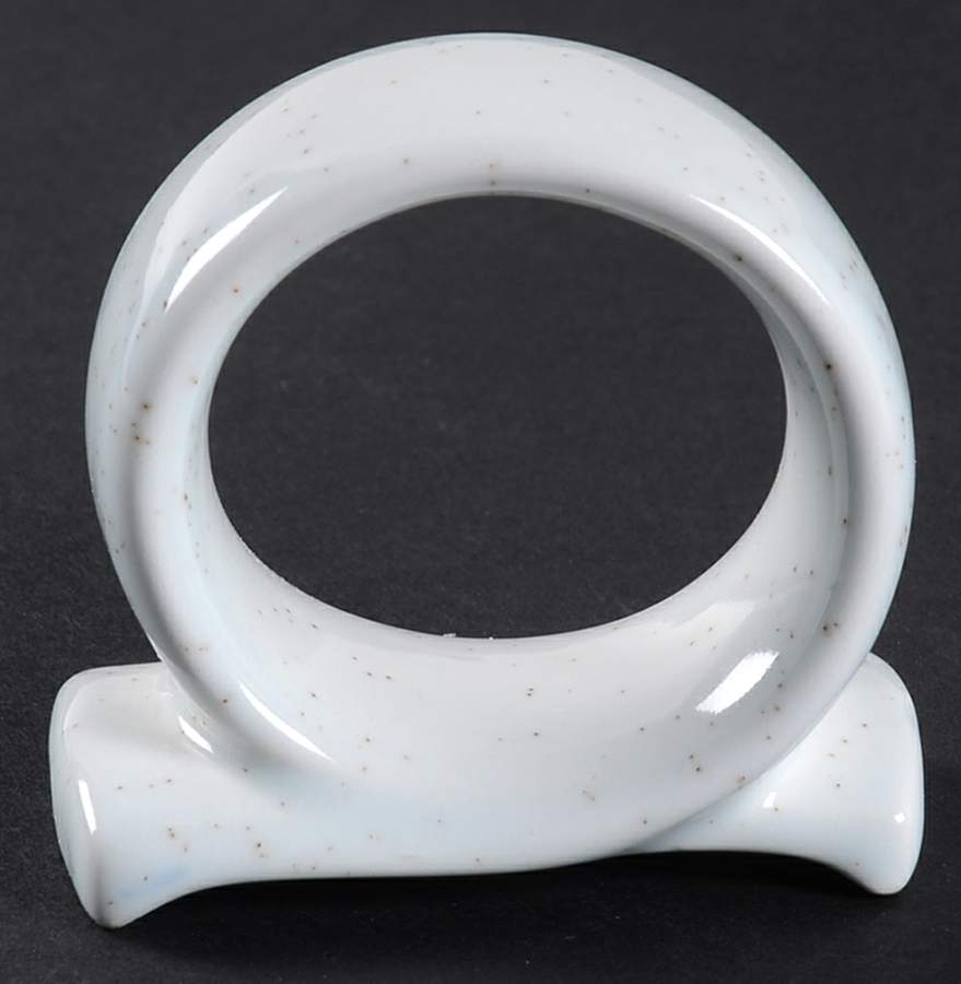 Country Club Napkin Ring by Mikasa-1