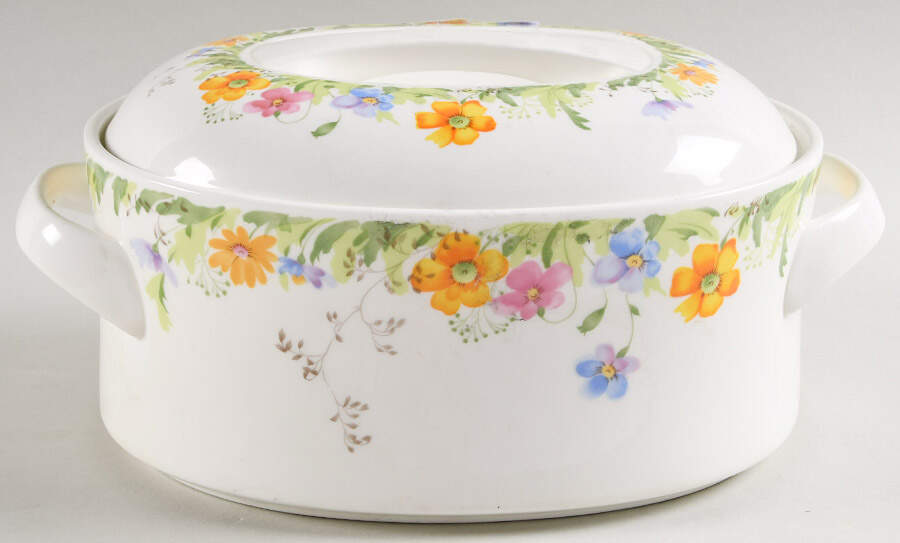 Country Garden 3 Quart Oval Covered Casserole by Mikasa-1