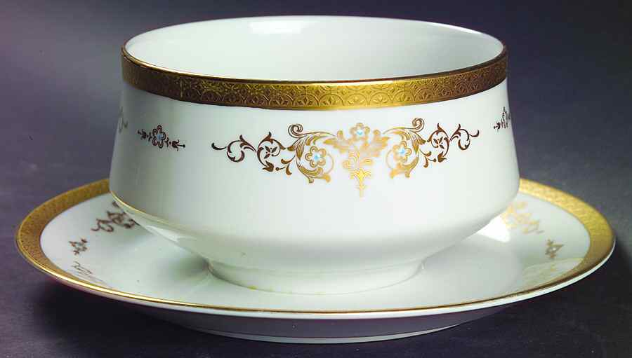 Colony Gold Gravy Boat with Attached Underplate by Mikasa-1