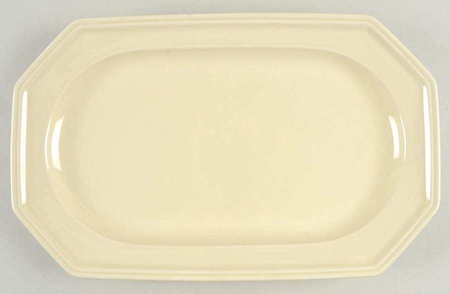Continental Ivory 14" Oval Serving Platter by Mikasa-1