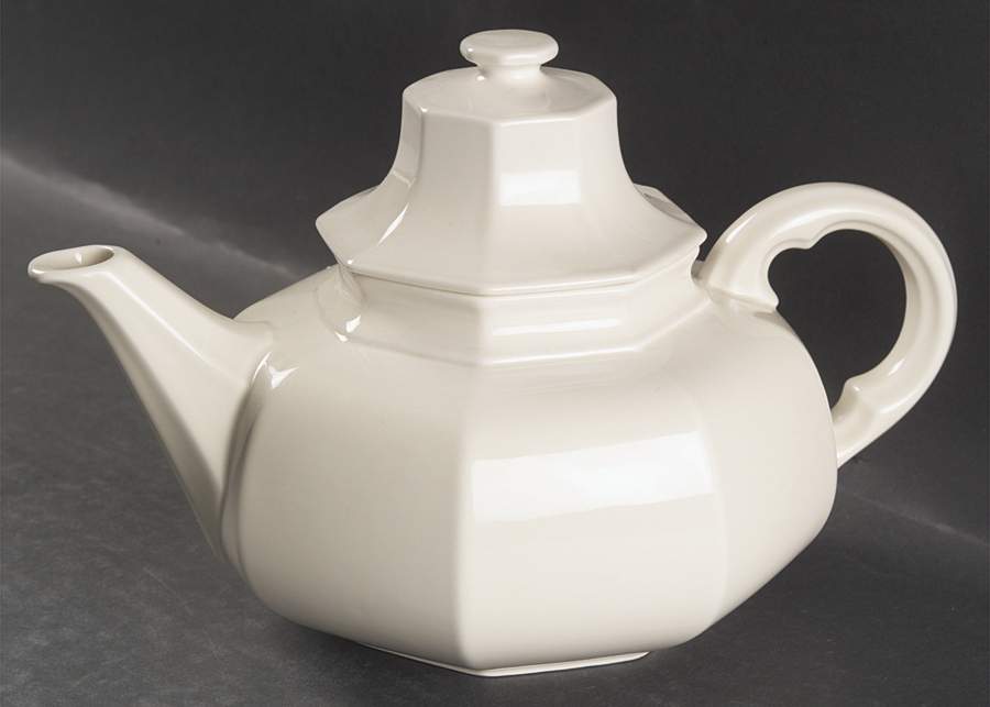 Continental Ivory Teapot & Lid by Mikasa-1