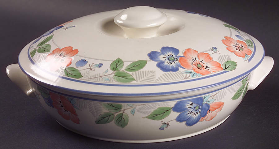 Country Poppies 1.5 Qt Round Covered Casserole by Mikasa-1