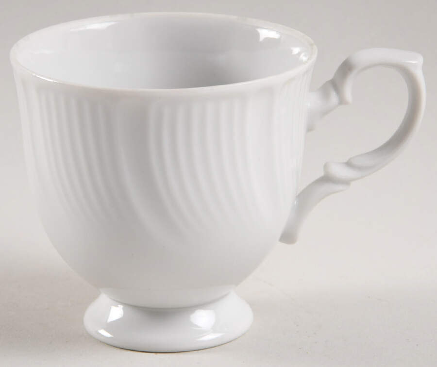 Coquille Footed Cup by Mikasa-1