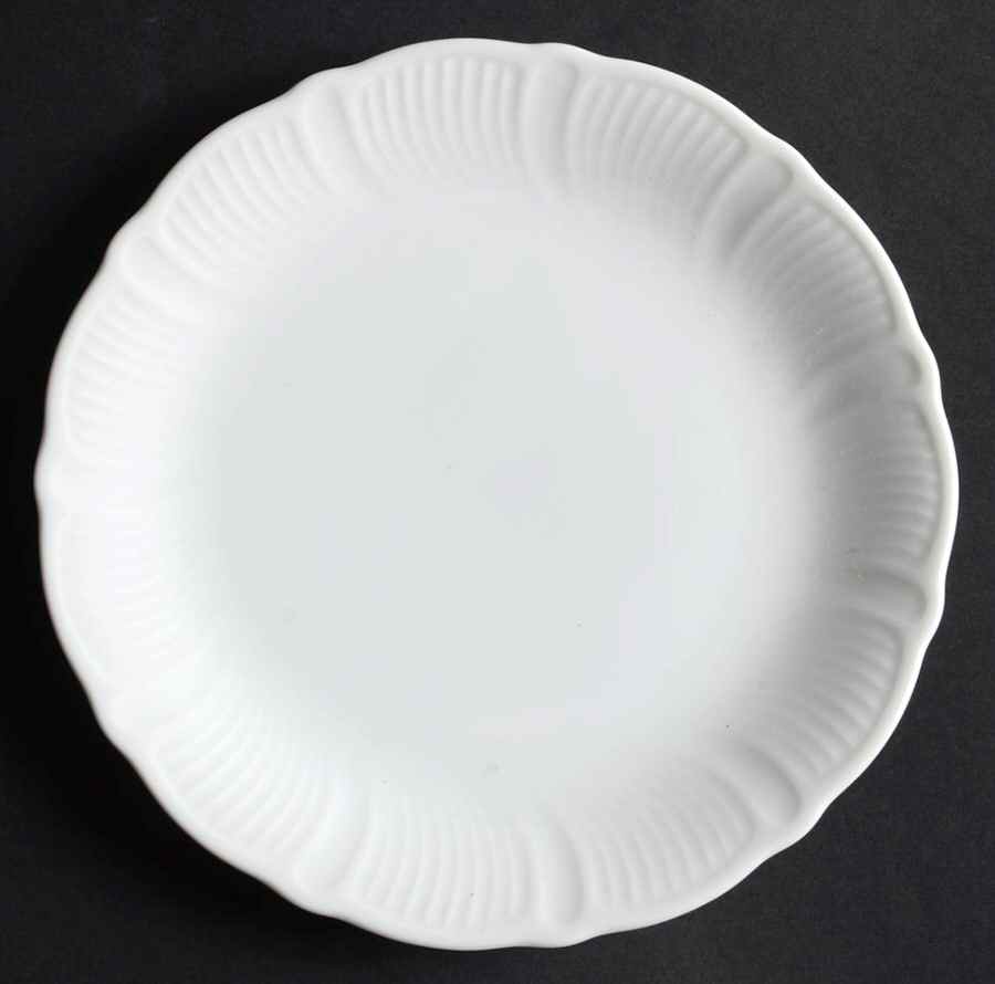 Coquille Bread & Butter Plate by Mikasa-1