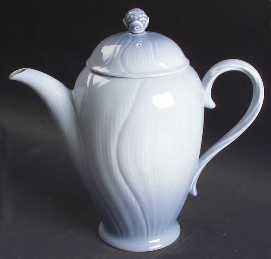 Cornflower Blue Coffee Pot & Lid by Mikasa-1