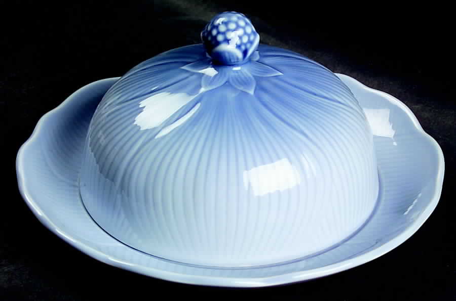 Cornflower Blue Round Covered Butter by Mikasa-1