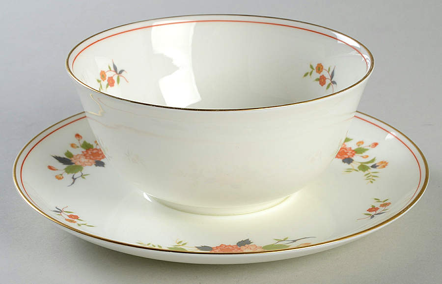 Coronation Gravy Boat with Attached Underplate by Mikasa-1
