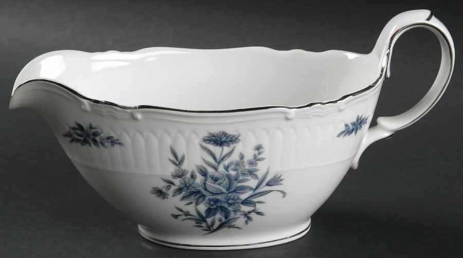 Carlton (8369) Gravy Boat by Mikasa-1