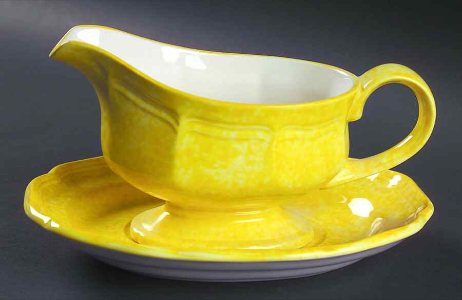 Corn Silk Gravy Boat & Underplate by Mikasa-1