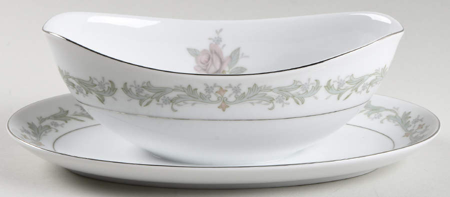 Cotillion Gravy Boat with Attached Underplate by Mikasa-1
