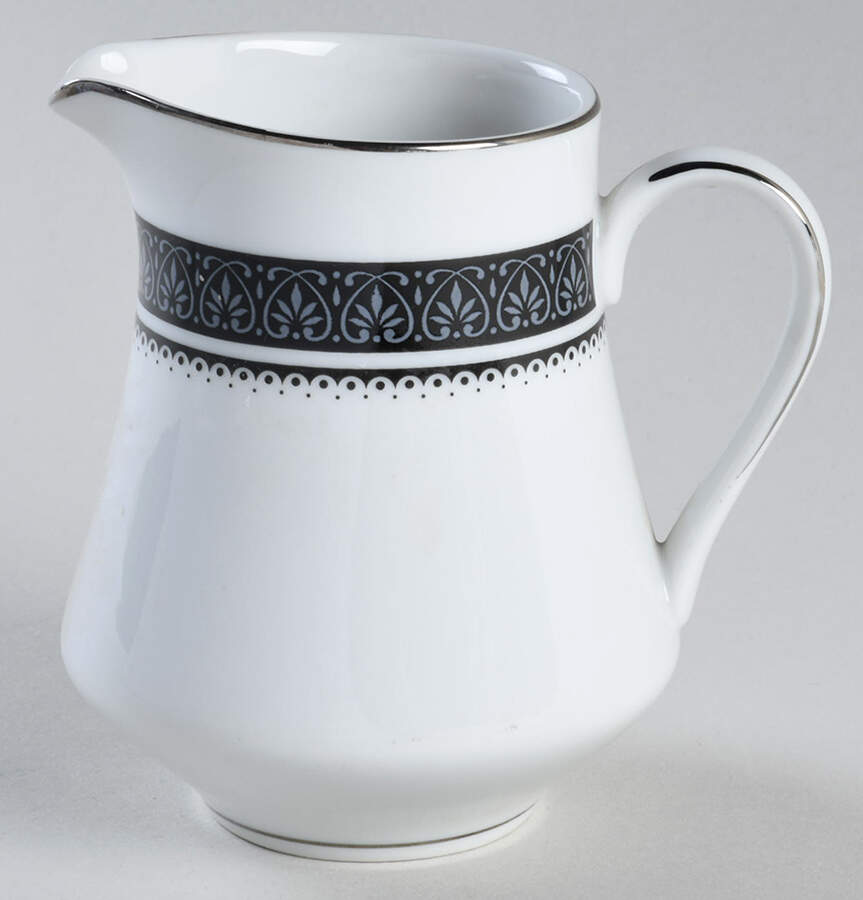 Countess Creamer by Mikasa-1