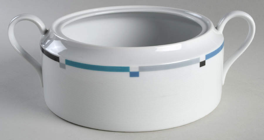 Couture 2.5 Qt Round Casserole No Lid by Mikasa-1