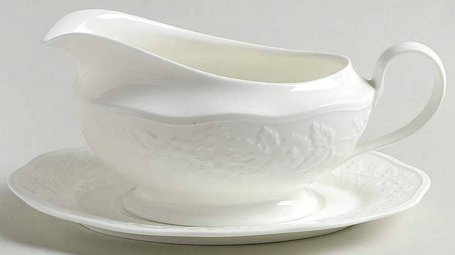 Country Villa Gravy Boat & Underplate by Mikasa-1