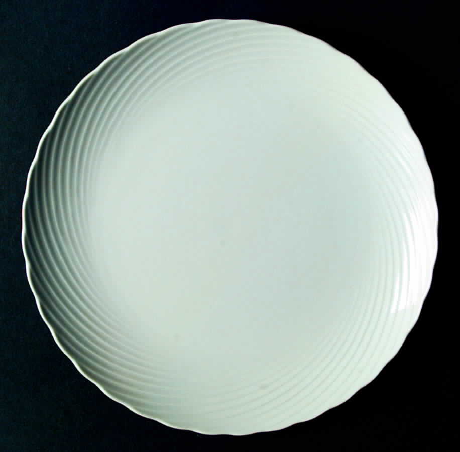 Cresta Blanca Dinner Plate by Mikasa-1