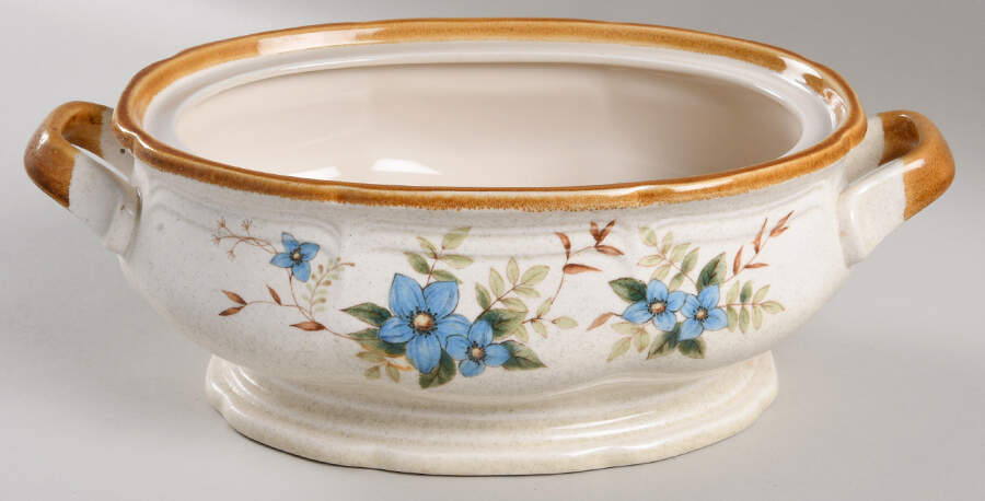 Day Dreams 2.5 Quart Oval Covered Casserole No Lid by Mikasa-1