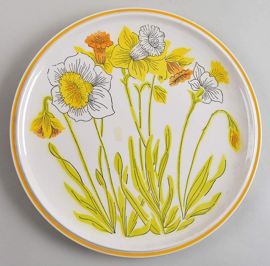 Daffodils 12" Chop Plate (Round Platter) by Mikasa-1