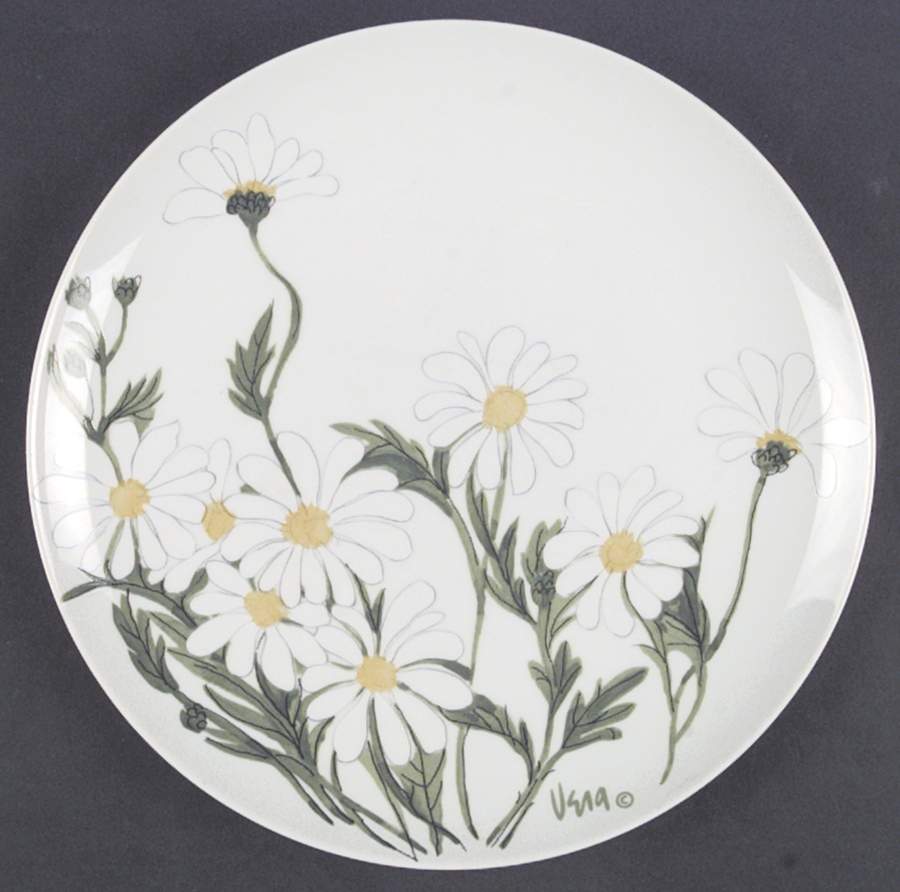 Daisies Dinner Plate by Mikasa-1