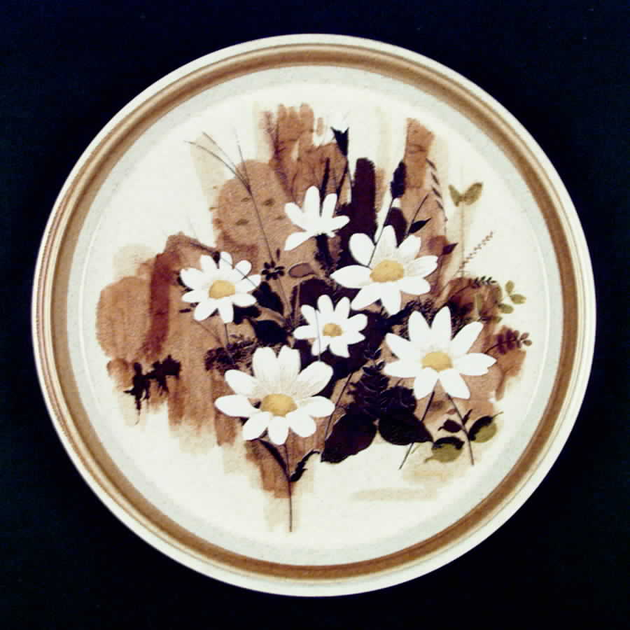 Daisy Mae Dinner Plate by Mikasa-1