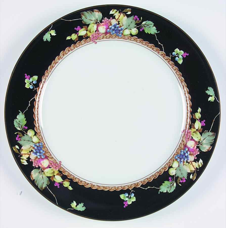 Della Robia 12" Chop Plate (Round Platter) by Mikasa-1