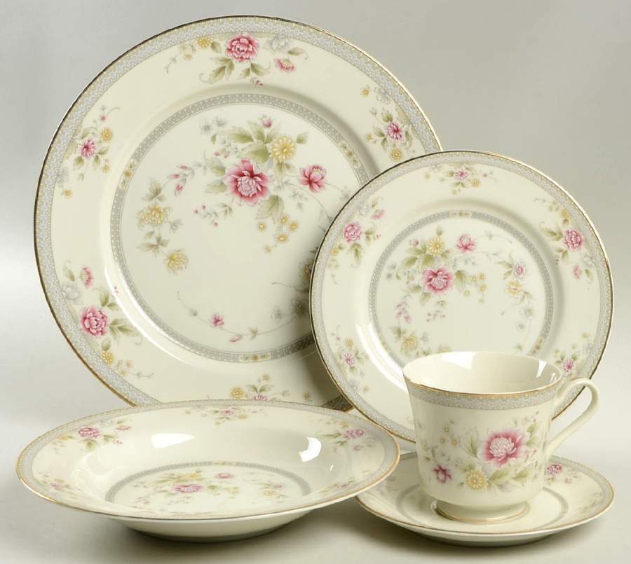 Devonshire 5 Piece Place Setting by Mikasa-1