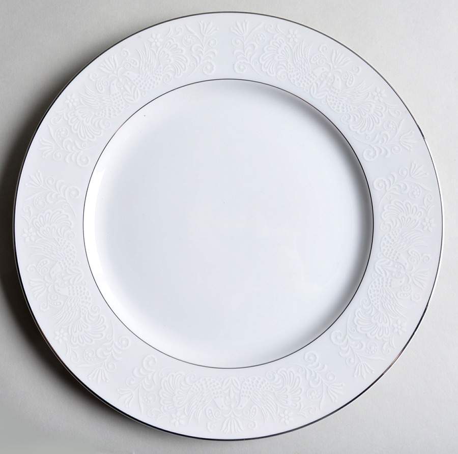 Diplomat Dinner Plate by Mikasa-1