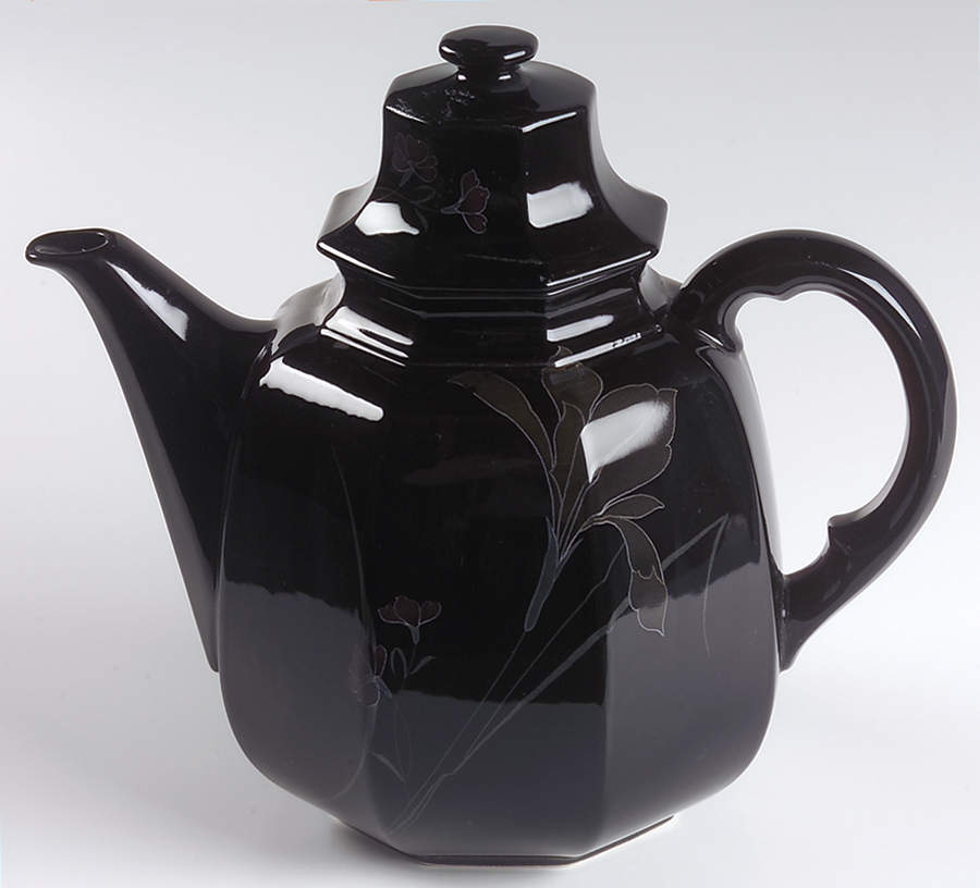 Ebony Fleur Coffee Pot & Lid by Mikasa-1