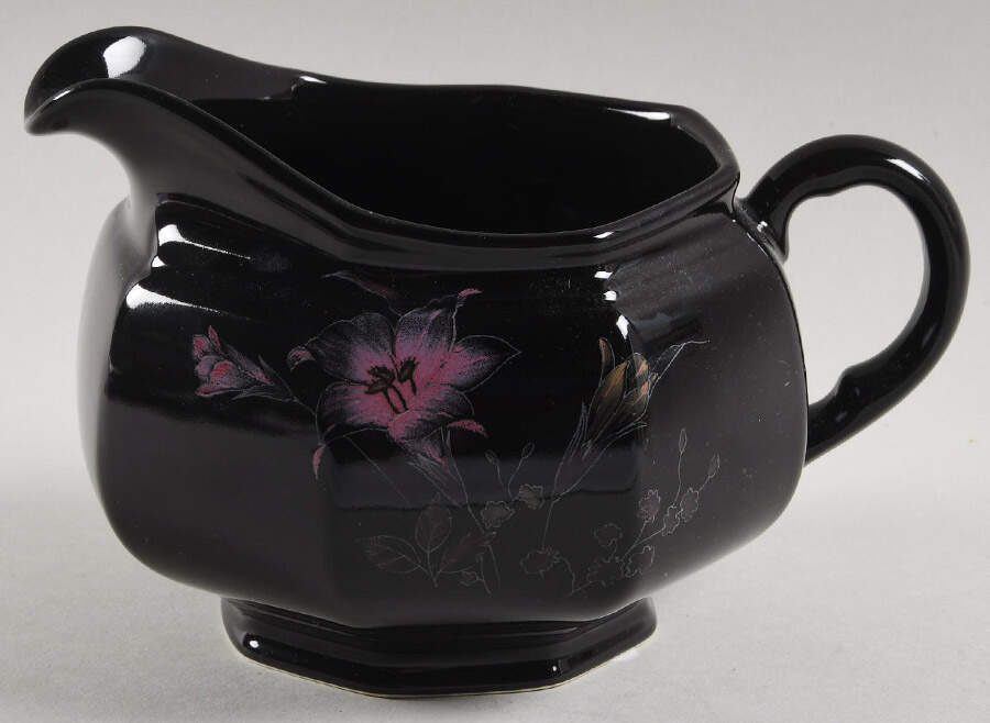 Ebony Garden Gravy Boat by Mikasa-1