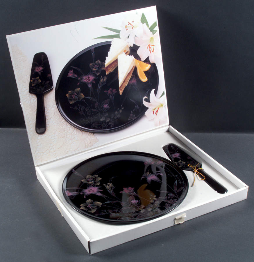 Ebony Meadow Cake Plate & Solid Ceramic Server Set (Boxed) by Mikasa-1