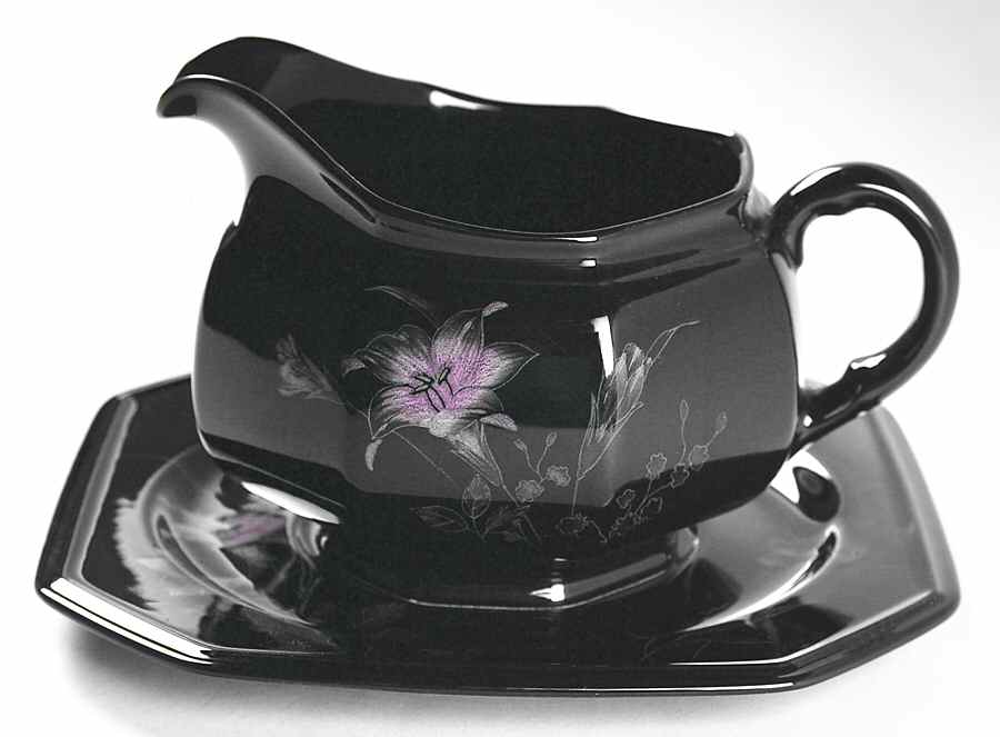 Ebony Meadow Gravy Boat & Underplate by Mikasa-1