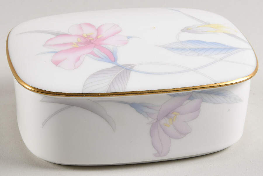 Eden's Garden Oblong Box & Lid by Mikasa-1