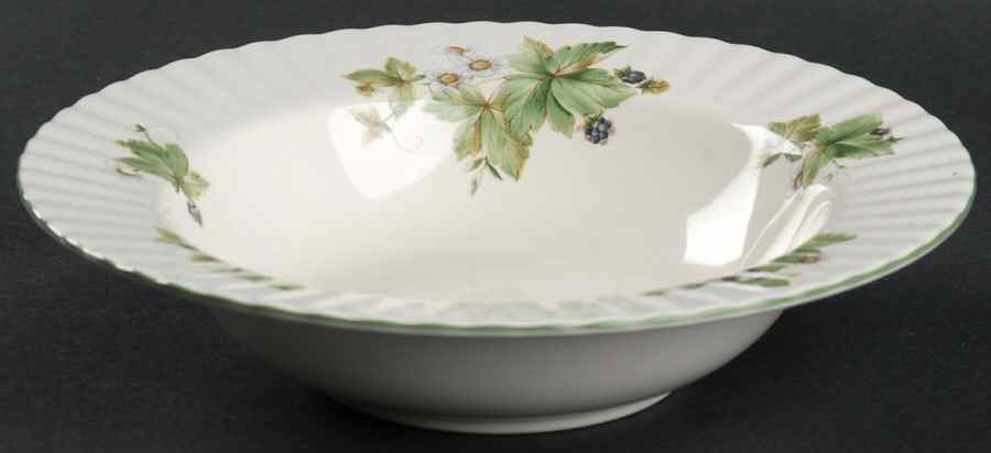 Eden Hall Rim Fruit/Dessert (Sauce) Bowl by Mikasa-1