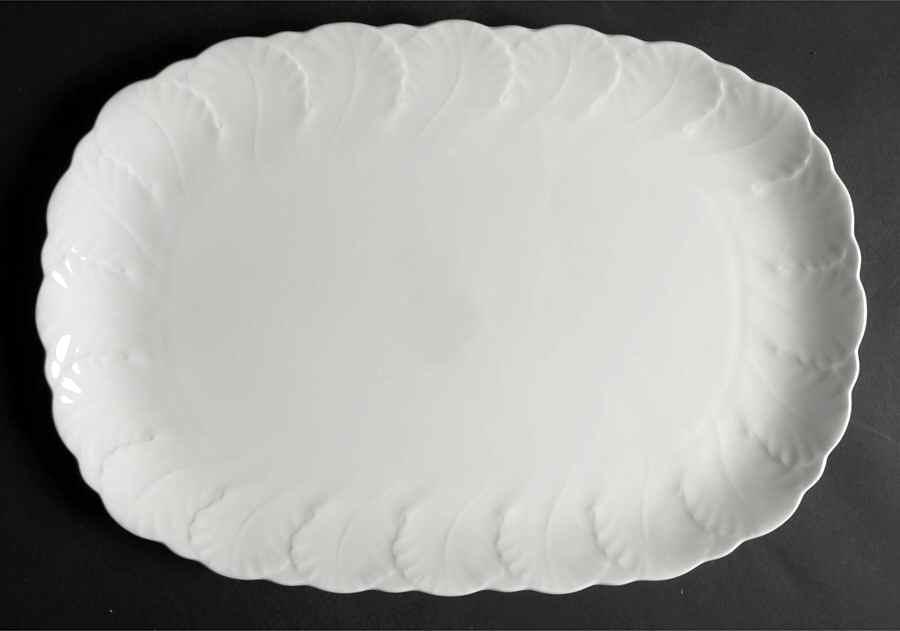 Elegante 14" Oval Serving Platter by Mikasa-1