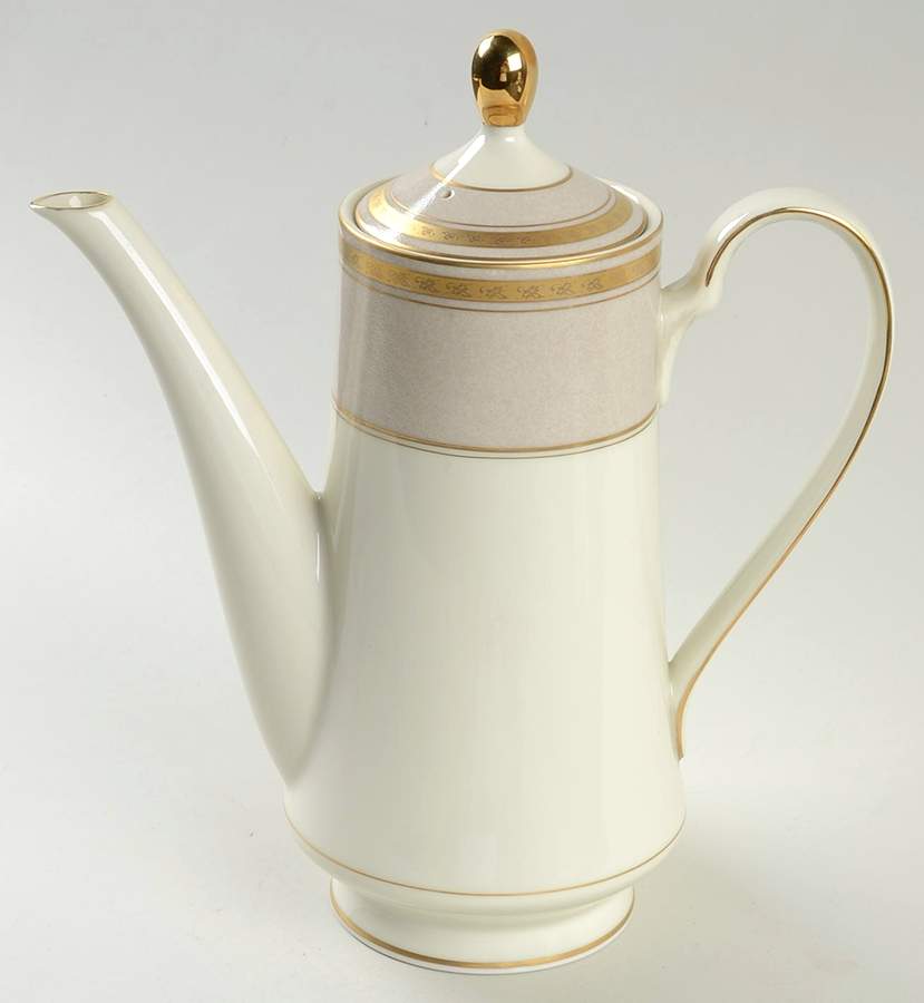 Embassy Hall Coffee Pot & Lid by Mikasa-1