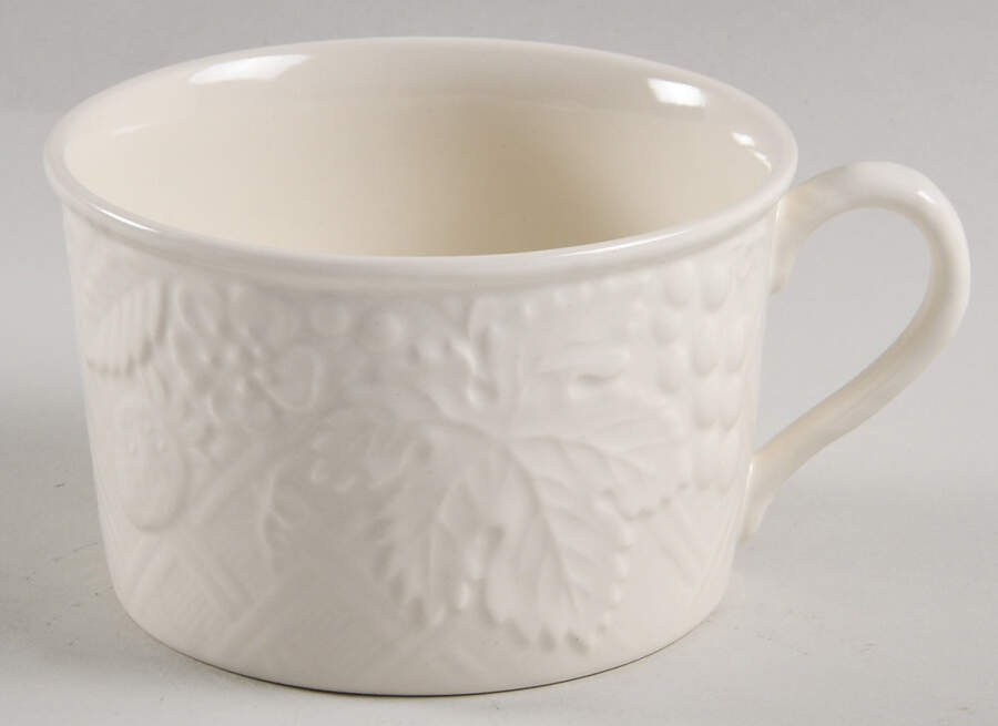 English Countryside White Flat Cup by Mikasa-1