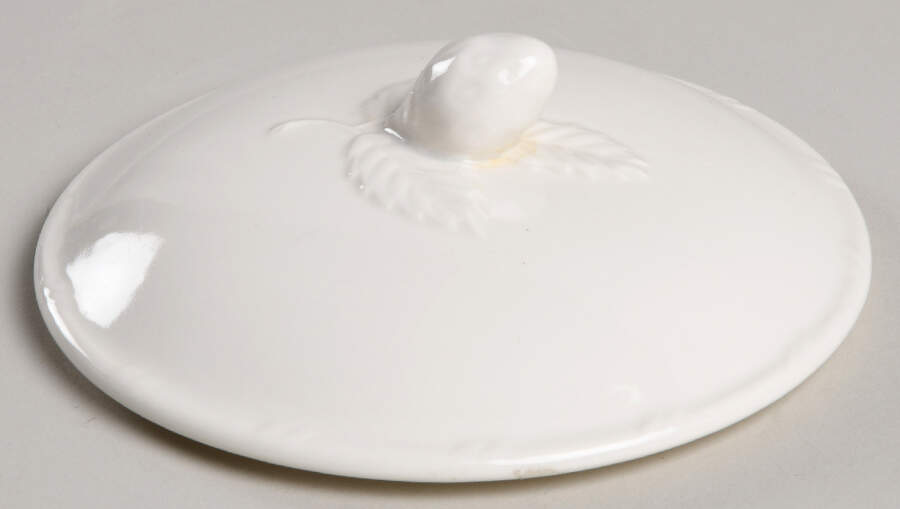 English Countryside White Lid for Individual Casserole by Mikasa-1