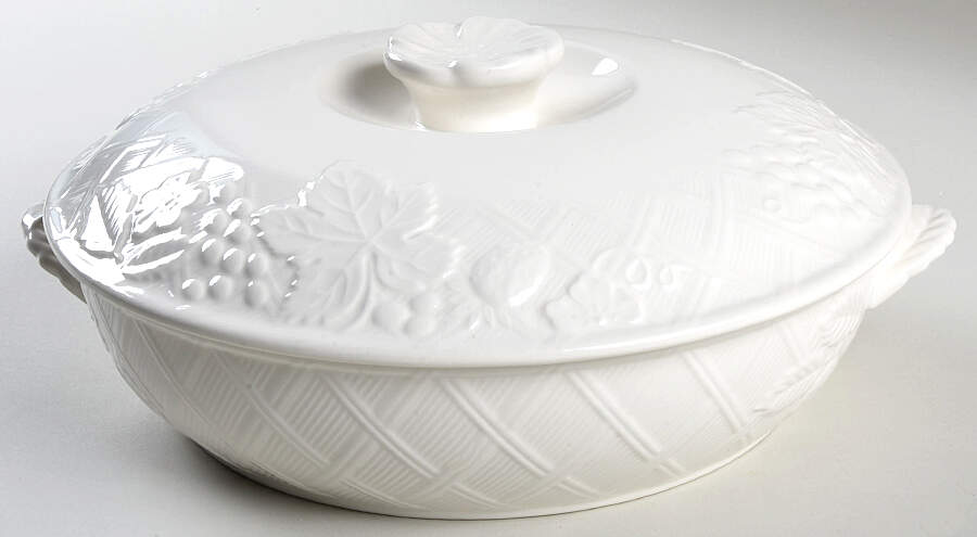 English Countryside White 2 Qt Round Covered Casserole by Mikasa-1