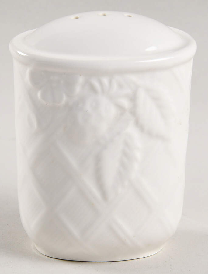 English Countryside White Salt Shaker by Mikasa-1