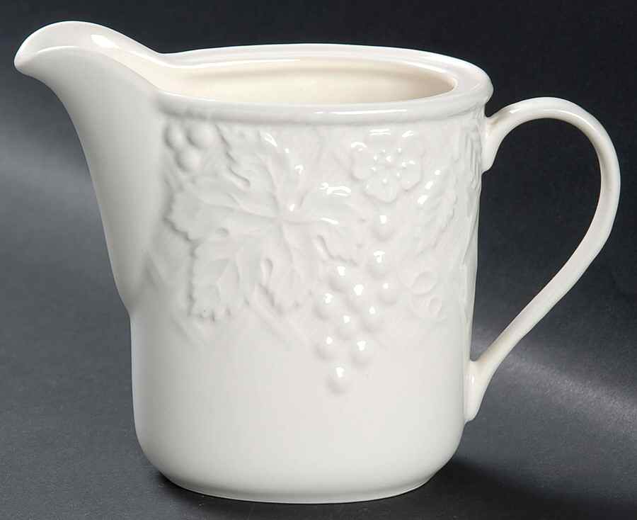 English Countryside White Creamer by Mikasa-1