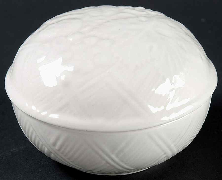 English Countryside White Round Box & Lid by Mikasa-1