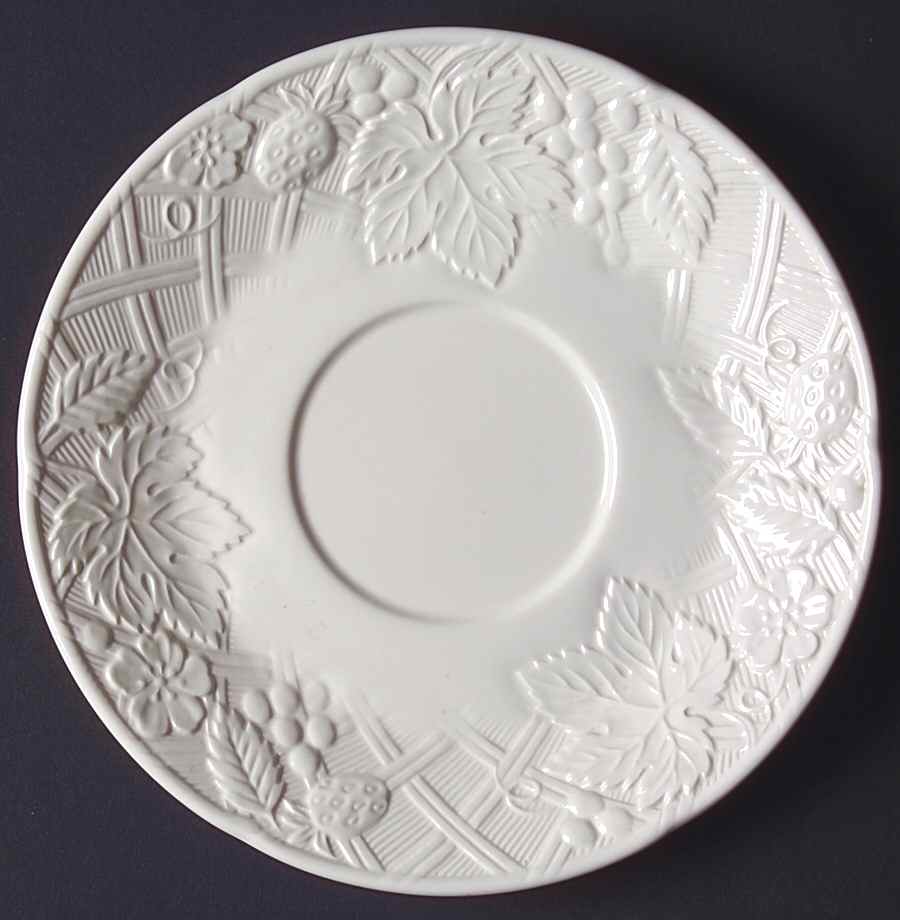 English Countryside White Saucer for Jumbo Cup by Mikasa-1