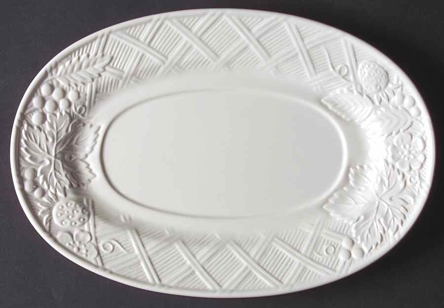English Countryside White Underplate for Gravy Boat by Mikasa-1