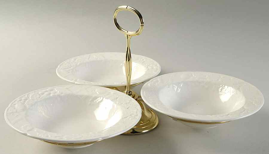 English Countryside White 7" x 12" 3-Part Relish & Metal Stand (FR) HC by Mikasa-1