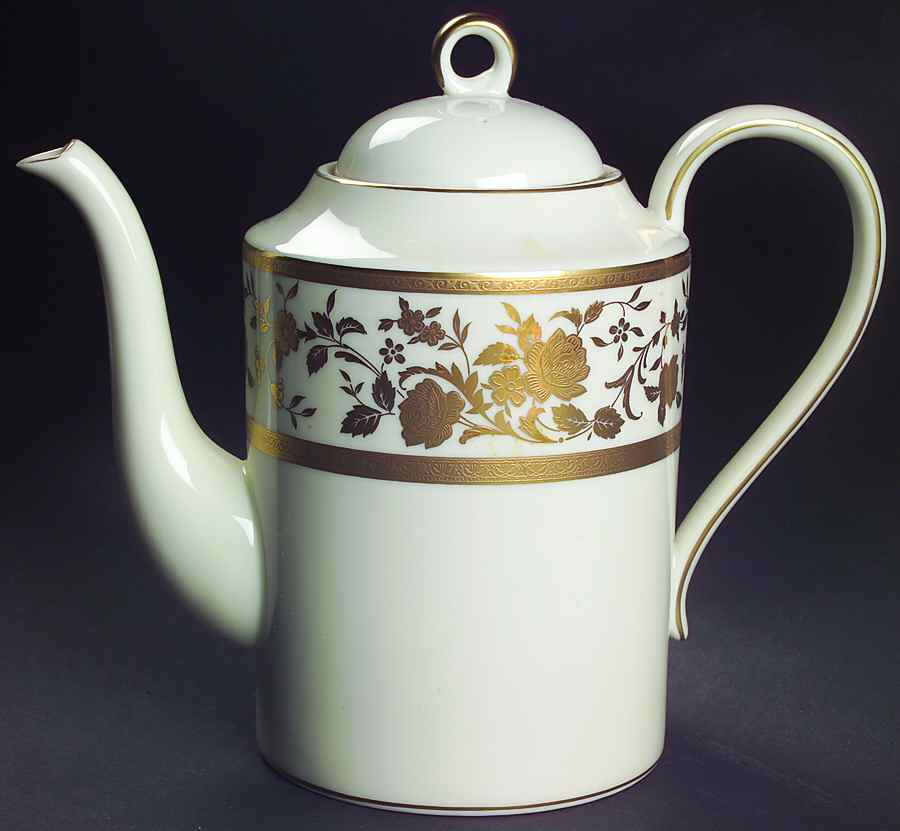 English Manor Coffee Pot & Lid by Mikasa-1