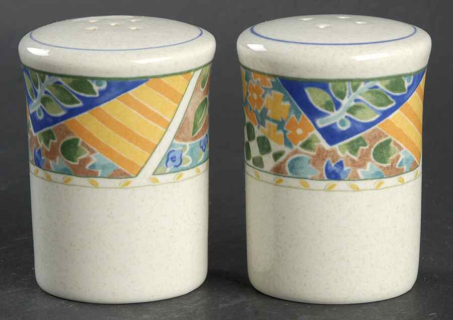 English Quilt Salt & Pepper Set by Mikasa-1