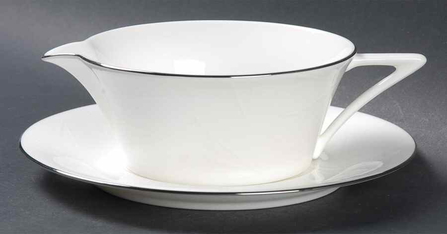 English Silk Gravy Boat & Underplate by Mikasa-1